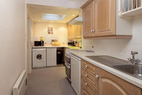 Apartment | Private kitchen | Fridge, microwave, oven, stovetop