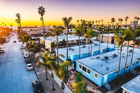 Boardwalk bliss and sunset serenity – the rhythm of Pacific Beach living.
