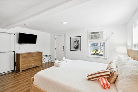 Welcome to The Falls River - Room 14!