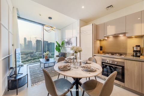 Luxury Apartment | Private kitchen | Fridge, microwave, oven, cookware/dishes/utensils