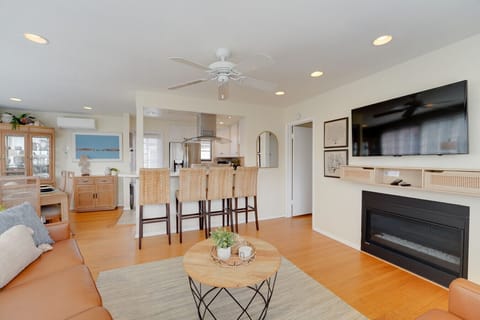 Casa de Playa- South Mission Beach Escape! Upstairs 3 Bed/ 2 Bath