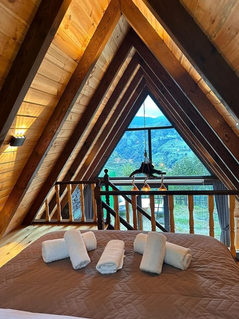 Bungalow | 1 bedroom, premium bedding, desk, blackout drapes