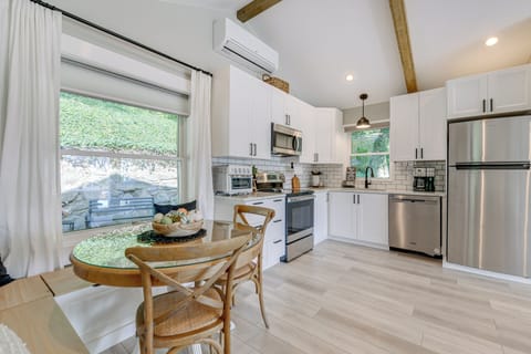 Cottage (2 Bedrooms) | Interior