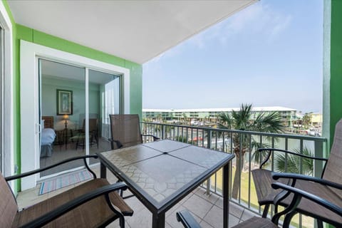 Welcome to Navy Cove Harbor 1206!