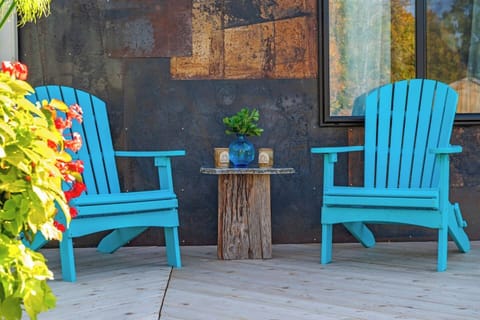 Sitting area on deck