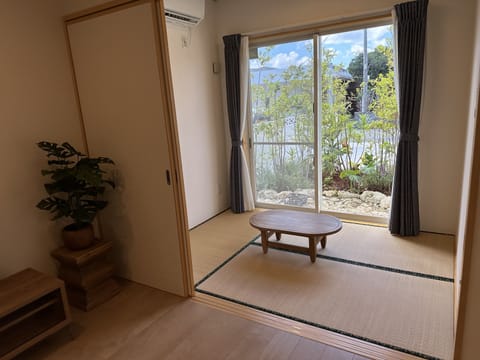 Basic Villa | Terrace/patio
