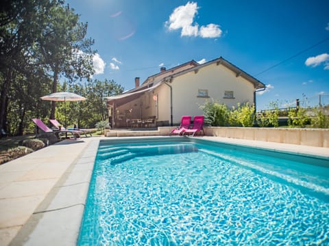 Holiday Home Swimming Pool