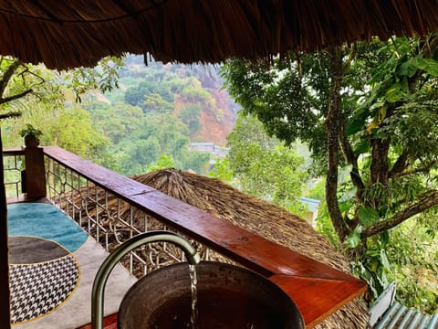 Standard Tree House | Free WiFi, bed sheets