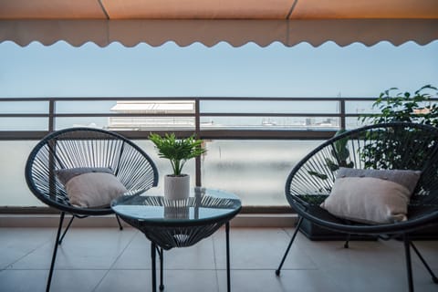 Luxury Apartment | Balcony
