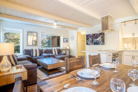 Welcome to Atelier Allure in Sun Valley - 2BD-2BA + Deck