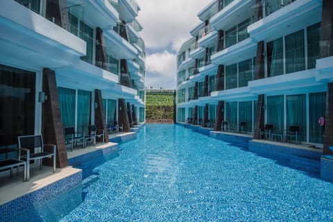 Beachfront A403 Seaview Studio (2093)