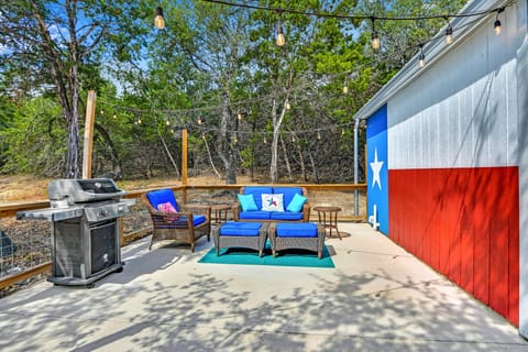The Lone Star flag shines bright at the back of the Rustic Star Farmhouse