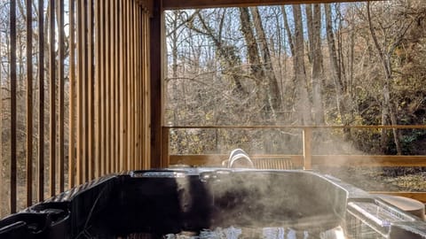 Luxury Cabin | Terrace/patio
