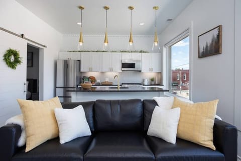 9fad823d-d949-4cfe-b334-f490507e0511