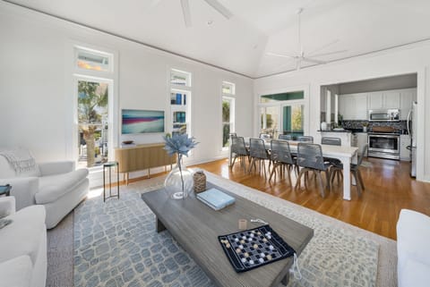 3rd Floor | Main Living Area | Dining Area