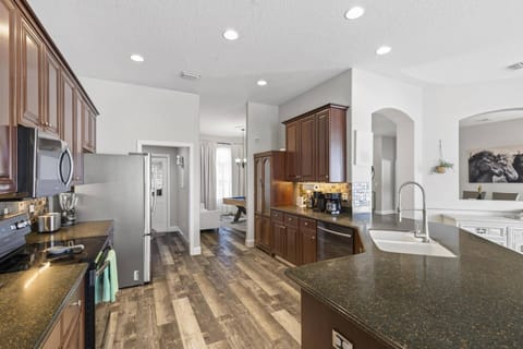 Culinary Delight: Beautiful Kitchen with Everything You Need