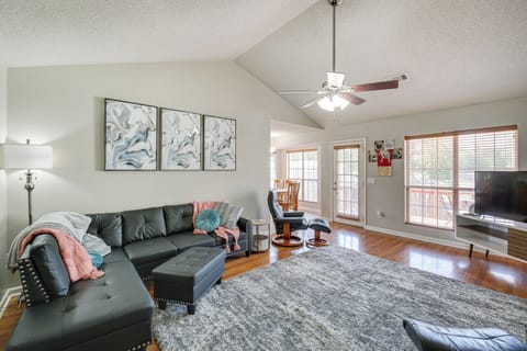 House (3 Bedrooms) | Front of property