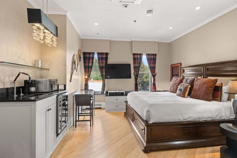 Independence Square Hotel 302 is newly updated with hardwood floors