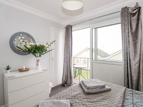 3 bedrooms, WiFi (free), individually decorated, individually furnished