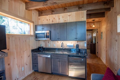 Kitchen suite with everything you need...