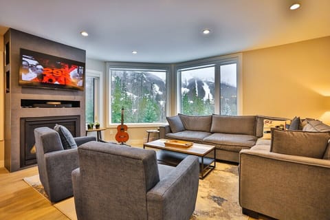 Spacious living room, perfect for fun with the whole group