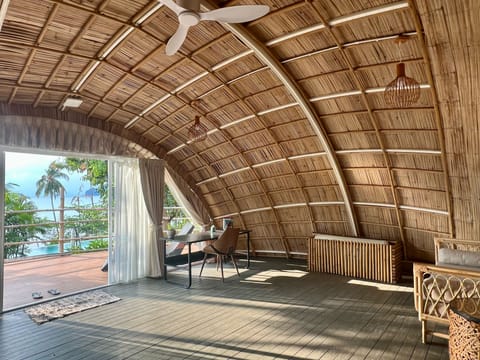 Signature Bungalow | Hypo-allergenic bedding, minibar, in-room safe, individually decorated