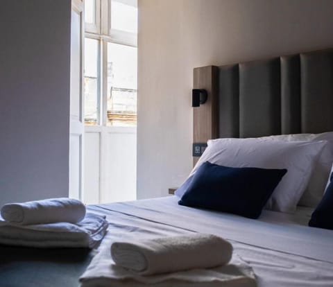 Superior Room, Balcony | Desk, soundproofing, free WiFi, bed sheets