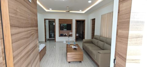 Luxury Double Room | Egyptian cotton sheets, premium bedding, in-room safe, soundproofing