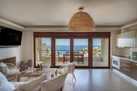 House | 4 bedrooms, desk, Internet