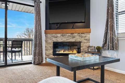 Condo, Multiple Beds, Patio, Golf View (Legacy View at Pointe ) | Interior