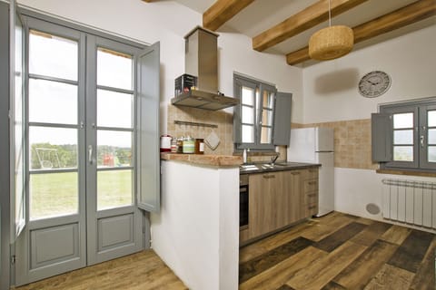 Family House, Multiple Bedrooms, 2 Bathrooms, Mountainside (Fontesecca) | Private kitchen | Fridge, oven, stovetop, dishwasher