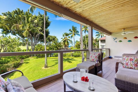 Condo, 2 Queen Beds, Balcony, Partial Ocean View (Grace's Oasis) | Property grounds