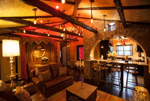 The Archaeologist's Digs | Living area | 45-inch flat-screen TV with cable channels, Netflix, DVD player