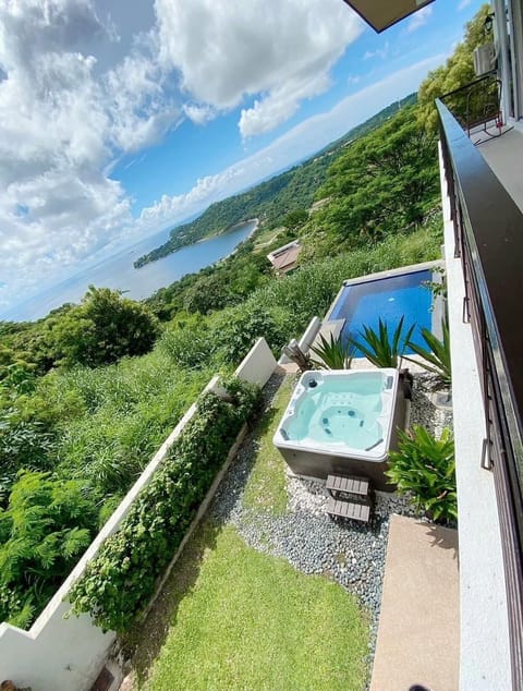 Breathtaking sea and hill view in Terazzas De Punta Fuego, Batangas