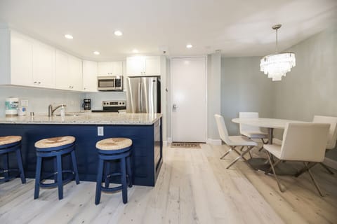 A culinary oasis awaits you in our well-equipped kitchen and cozy dining space.