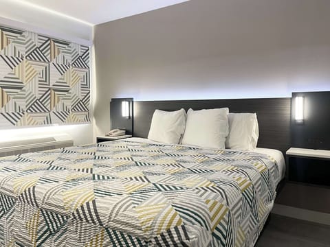 Blackout drapes, free WiFi, bed sheets