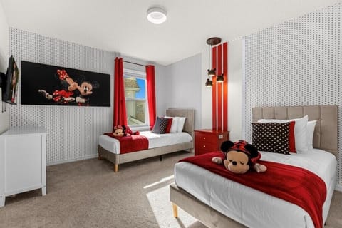 3297LilacWay(18)