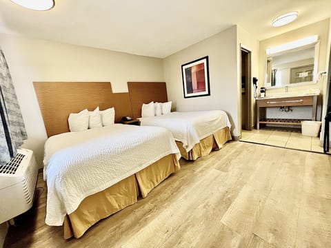 2 Full Size Beds, Non Smoking | Desk, iron/ironing board, free WiFi, bed sheets