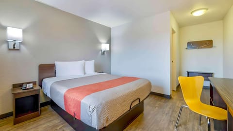 Cribs (free), WiFi (free), bed sheets