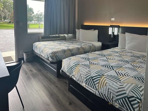 WiFi (free), bed sheets