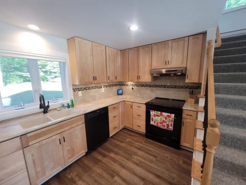 Kitchen area with everything you need for the perfect vacation meal