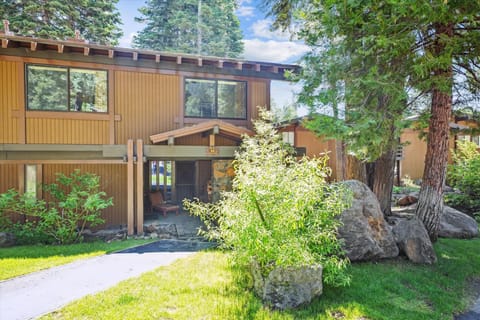 Rocky Ridge Tahoe City Vacation Rental