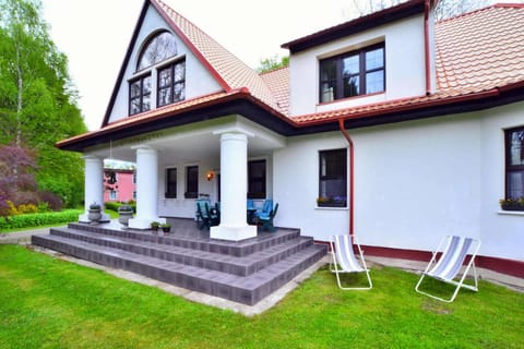 Holiday Home Exterior [summer]
