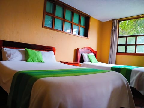 Comfort Triple Room, Private Bathroom, Mountain View | Desk, WiFi (free)