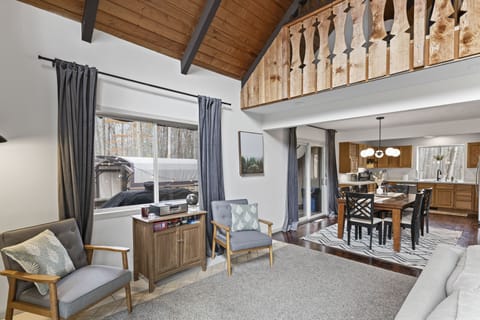 Living Room with ample seating and CD Stereo