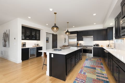 Beautiful Kitchen to Cook Meals | Main Level