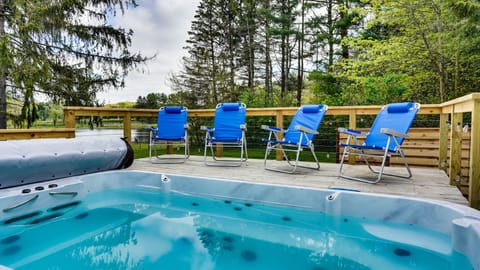 The Retreat: Hot tub/swim spa- Keep it "hot tub" temp or turn it down a bit for a "heated pool" for a day of sunning "by the pool"