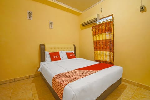 Deluxe Double Room | WiFi (free), bed sheets