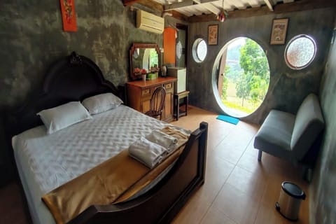 Family Suite | Desk, laptop workspace, soundproofing, free WiFi