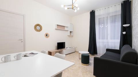 Apartment (1 Bedroom) | Front of property